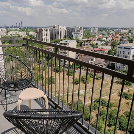 Apartment Downtown Skyline Penthouse W Parkview&jacuzzi Bukarest