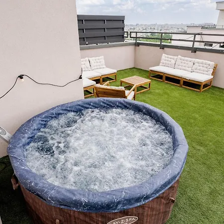 Downtown Skyline Penthouse W Parkview&jacuzzi