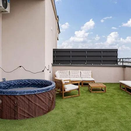 Apartment Downtown Skyline Penthouse W Parkview&jacuzzi